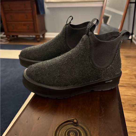 Oofos- Dark Grey Wool Boots - Picture 2 of 11